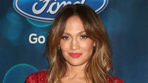 (K)nackig mit 51: Jennifer Lopez zeigt sich komplett hüllenlos